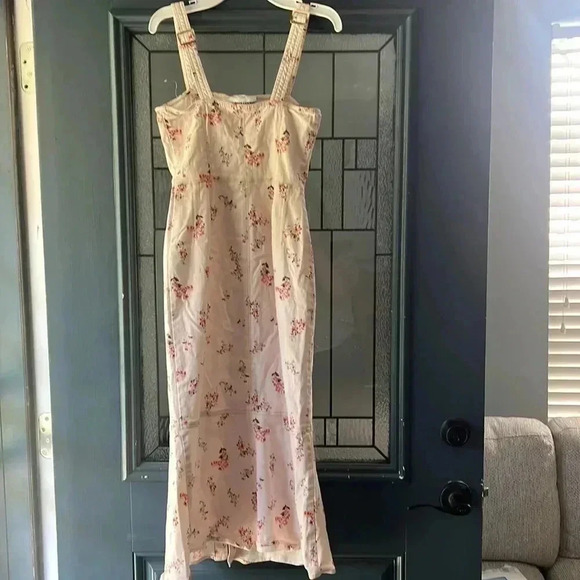 Frankie Dress by FINDERS KEEPERS size 4 - Picture 3 of 6